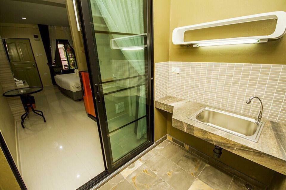 Sriwipha Boutique Aparthotel Pattaja Kültér fotó
